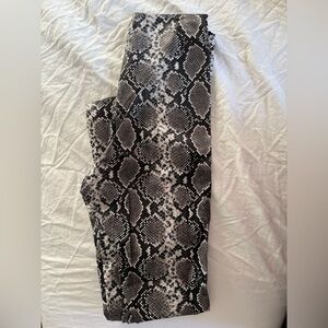 Never Worn Commando Snake Print Leggings